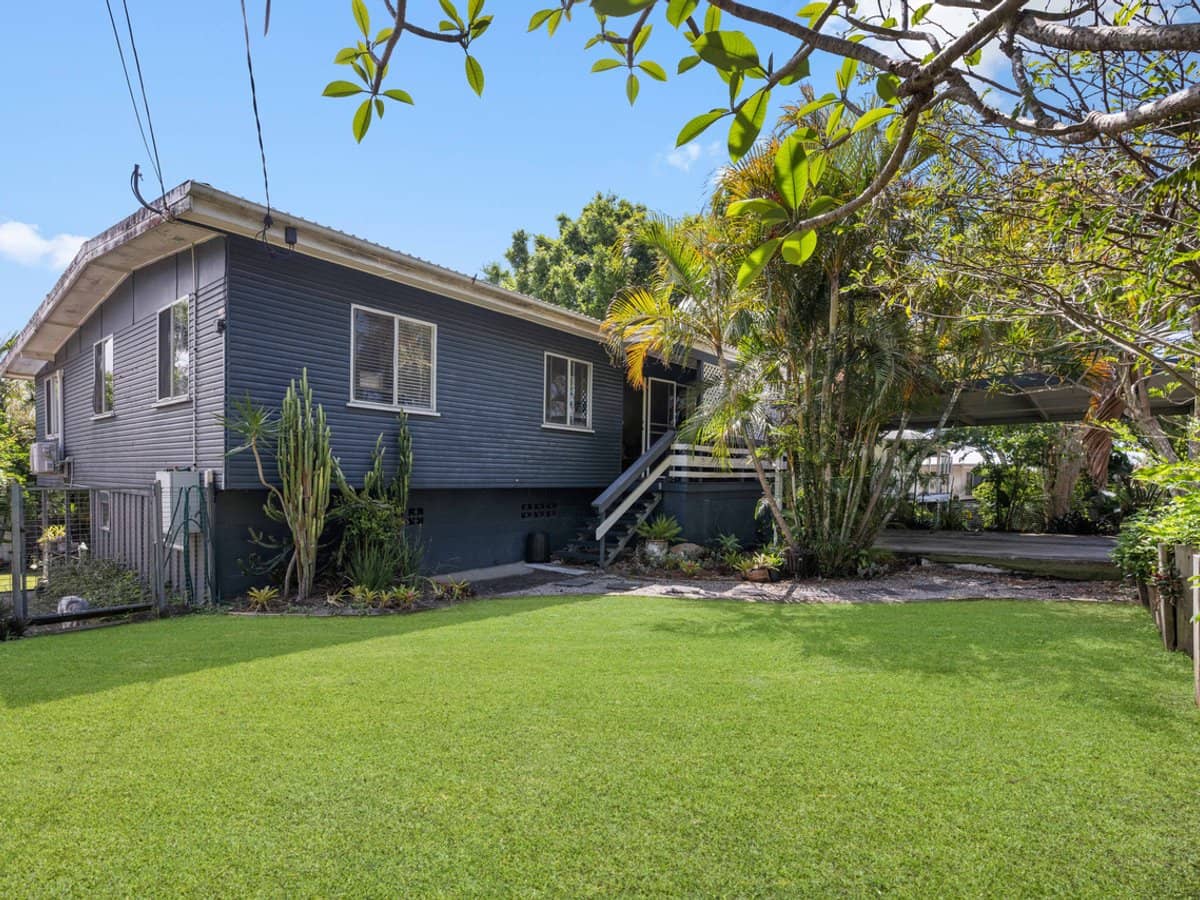 96 Petersen Street, WYNNUM - Thumbnail 1