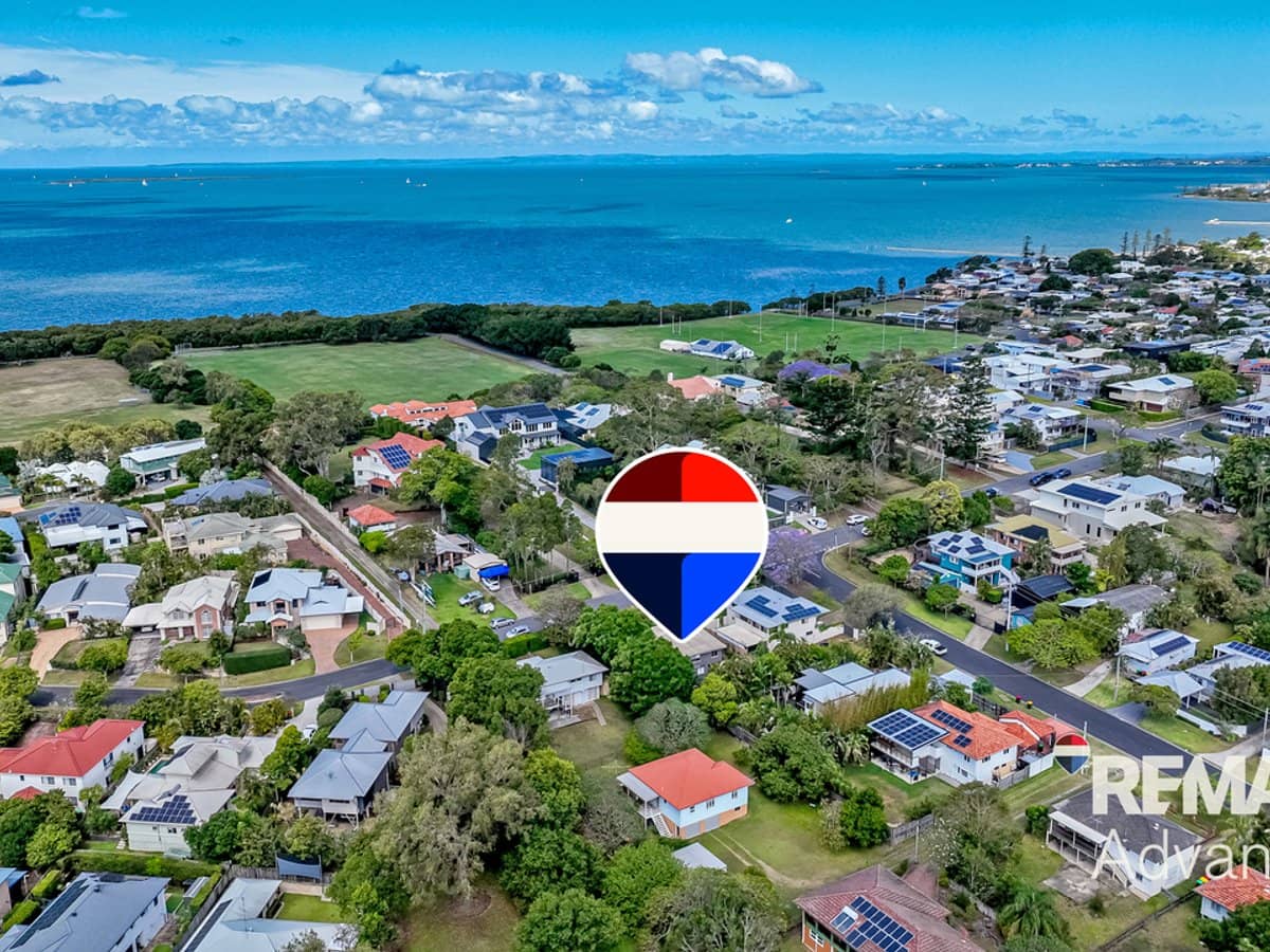 96 Petersen Street, WYNNUM - Thumbnail 2