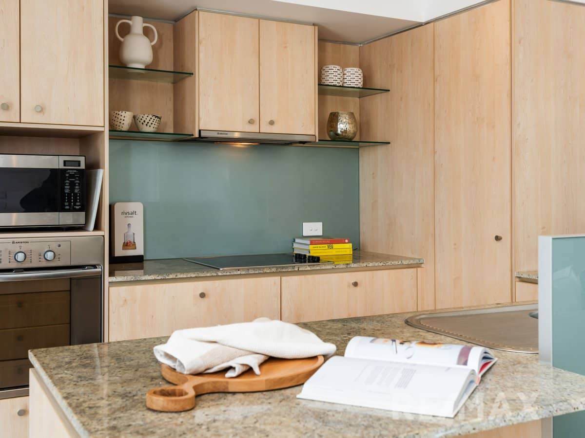 251 Varsity Parade, VARSITY LAKES - Thumbnail 5