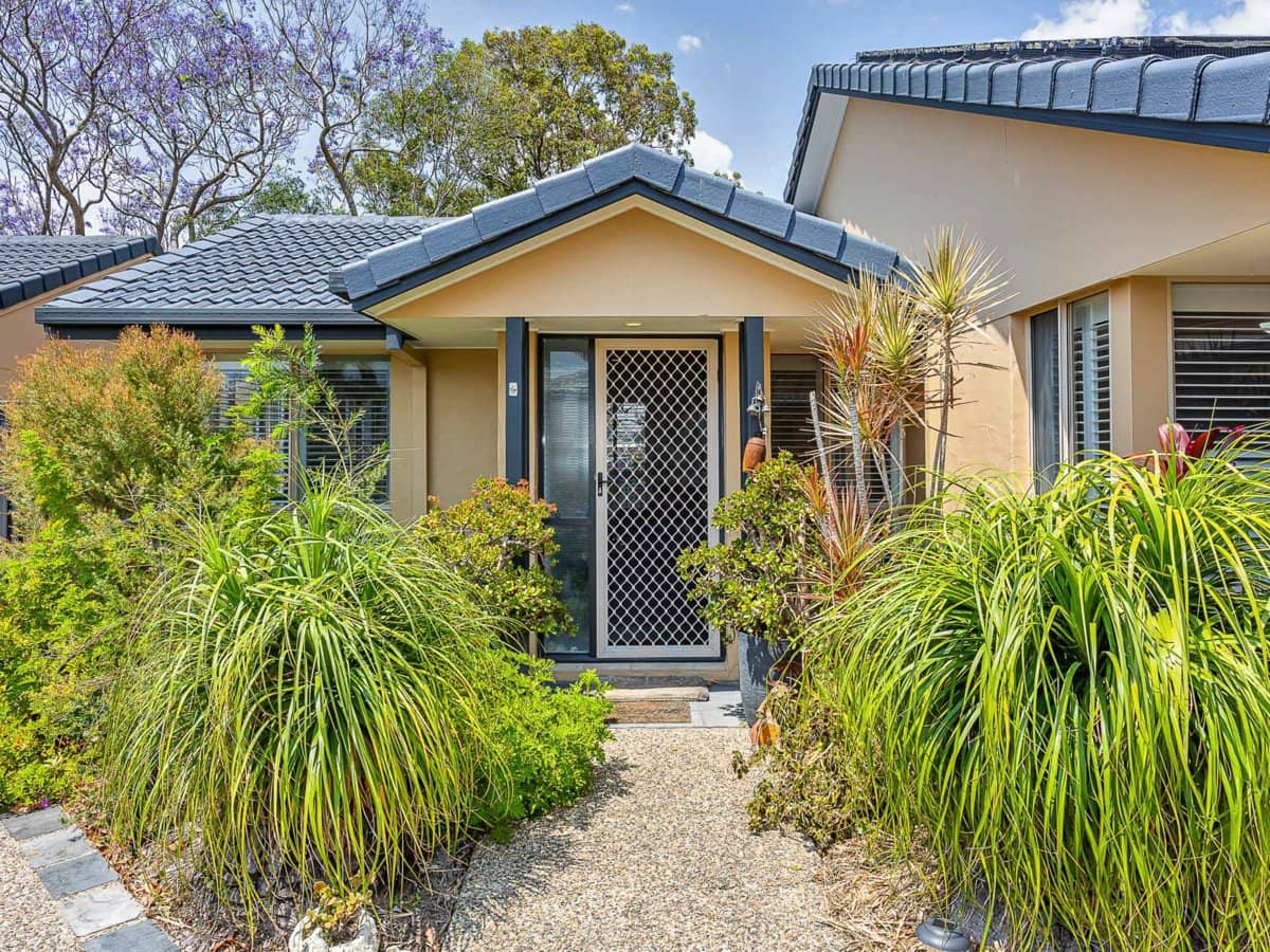 63 Saint Kevins Avenue, BENOWA - Thumbnail 4