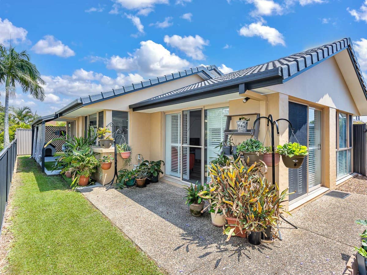 63 Saint Kevins Avenue, BENOWA - Thumbnail 5