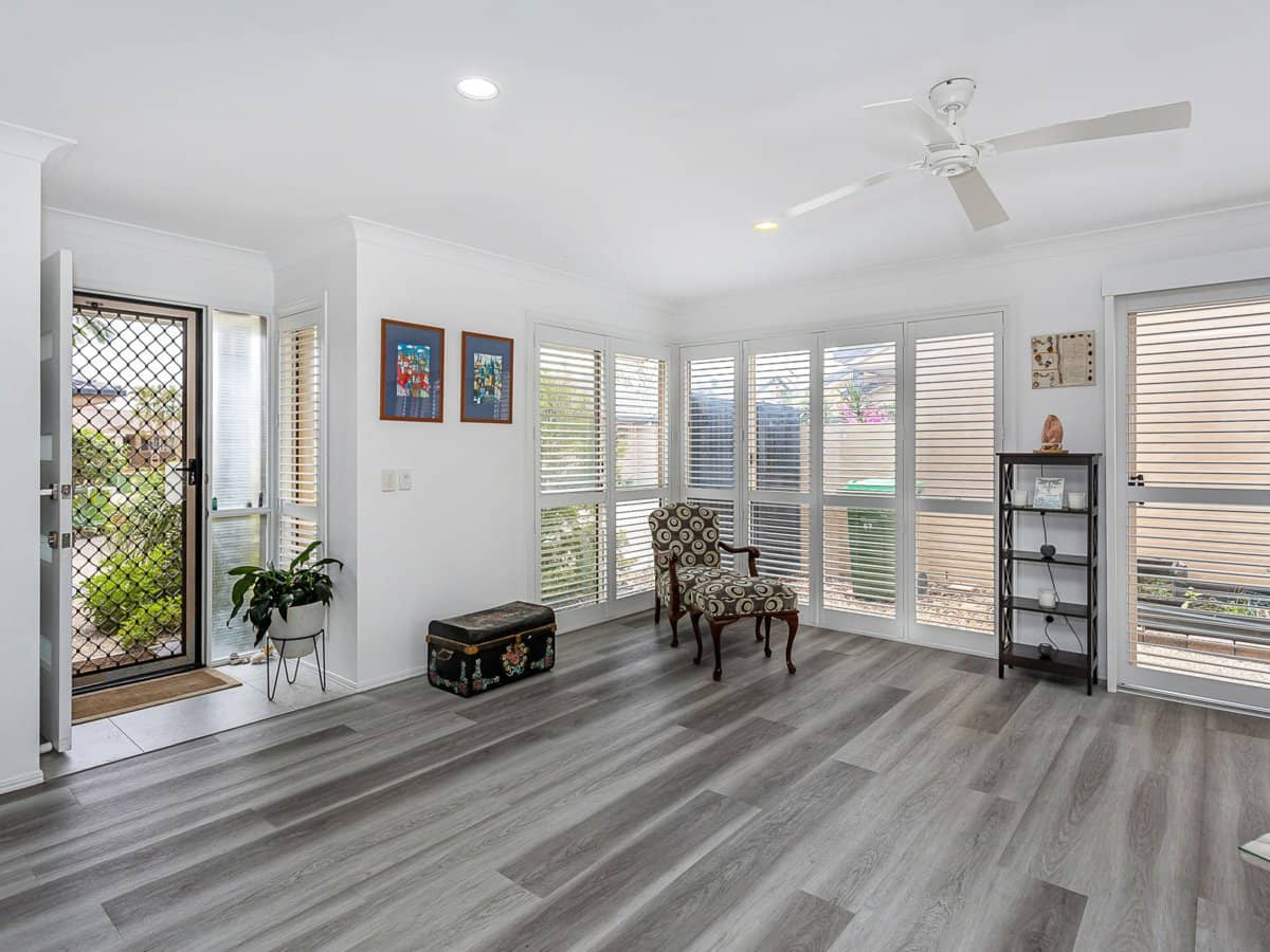 63 Saint Kevins Avenue, BENOWA - Thumbnail 8