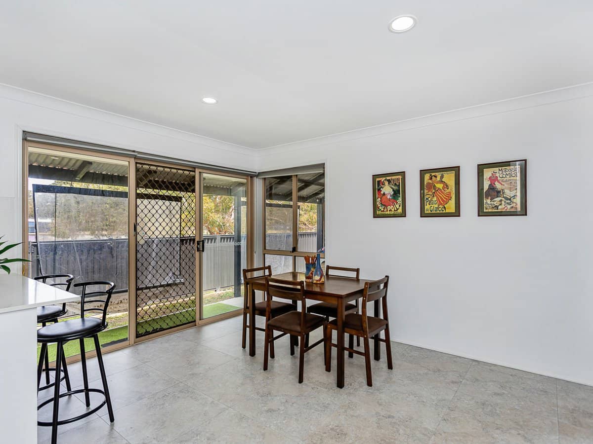 63 Saint Kevins Avenue, BENOWA - Thumbnail 12