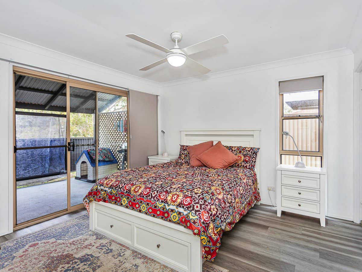 63 Saint Kevins Avenue, BENOWA - Thumbnail 17