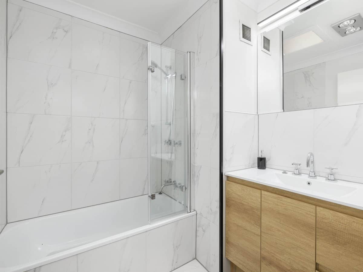 46 Lani Street, WISHART - Thumbnail 7