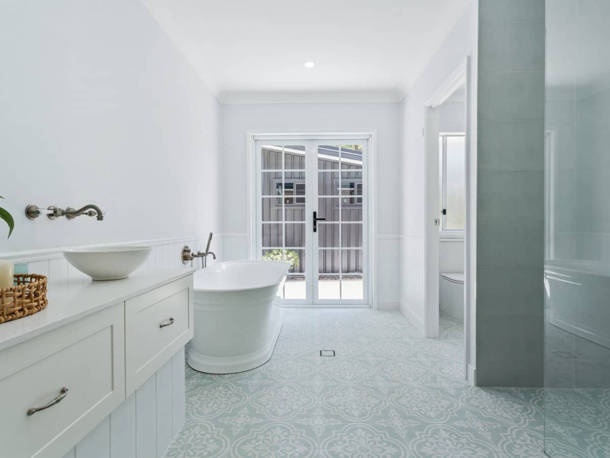 25 Tanaka Avenue, BONOGIN - Thumbnail 13