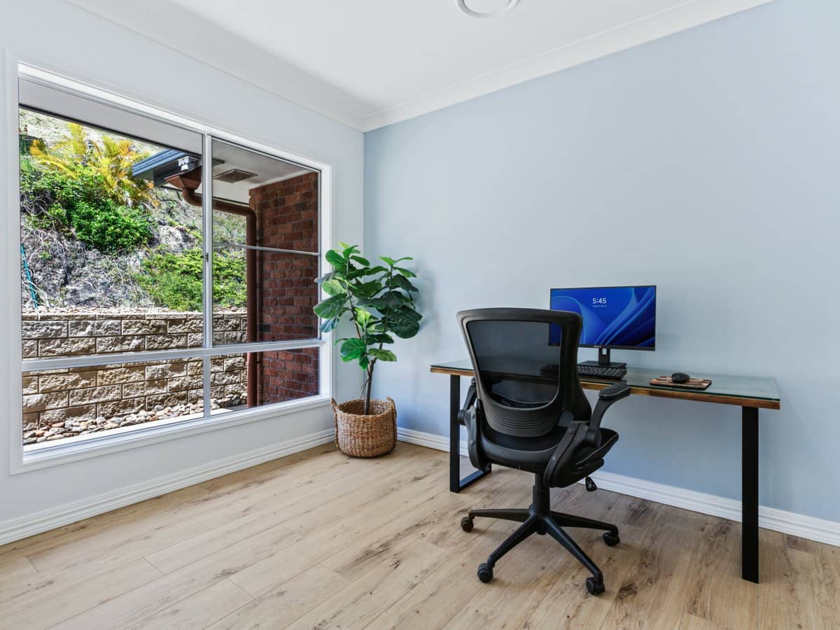 25 Tanaka Avenue, BONOGIN - Thumbnail 18