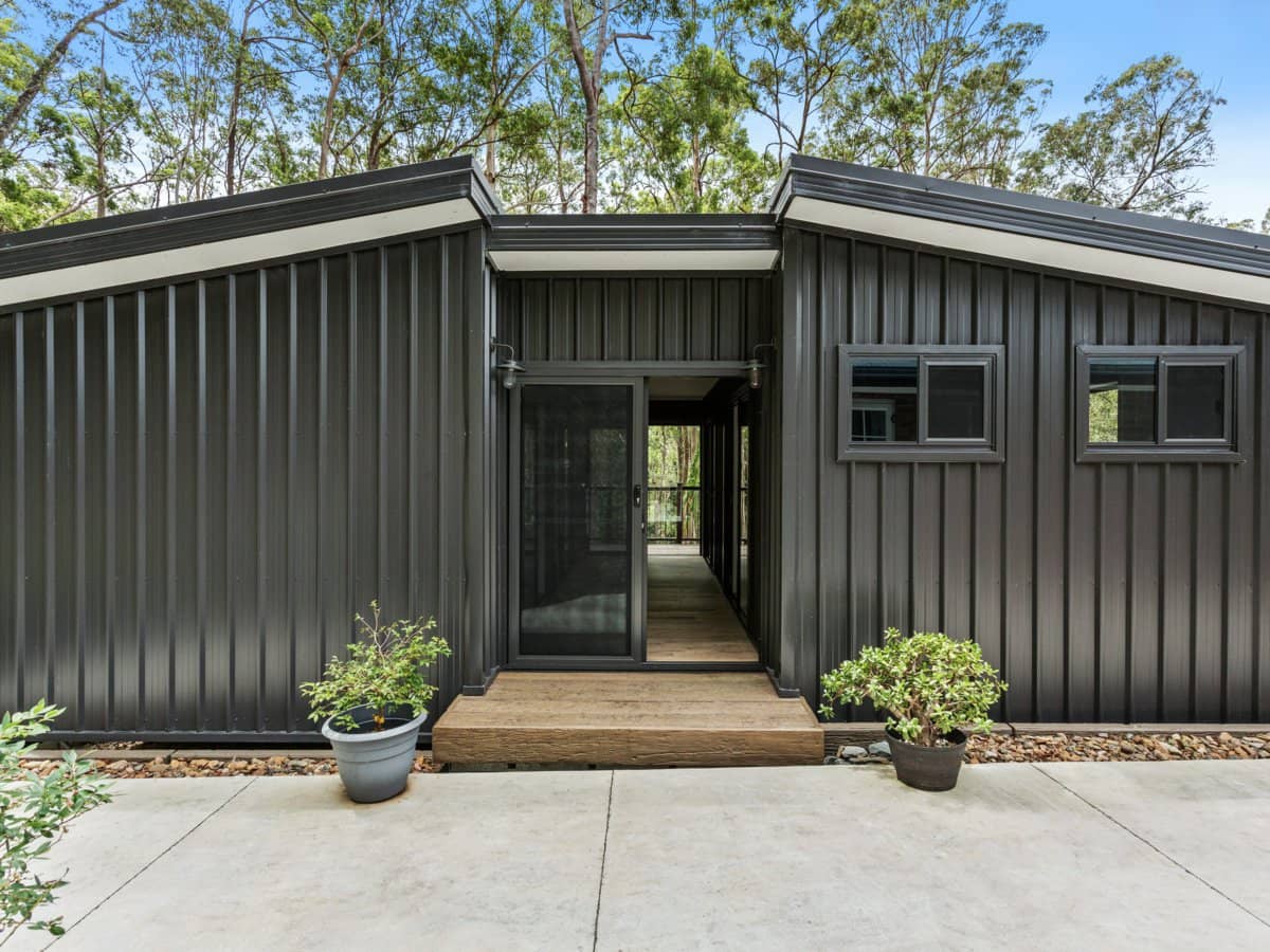 25 Tanaka Avenue, BONOGIN - Thumbnail 14