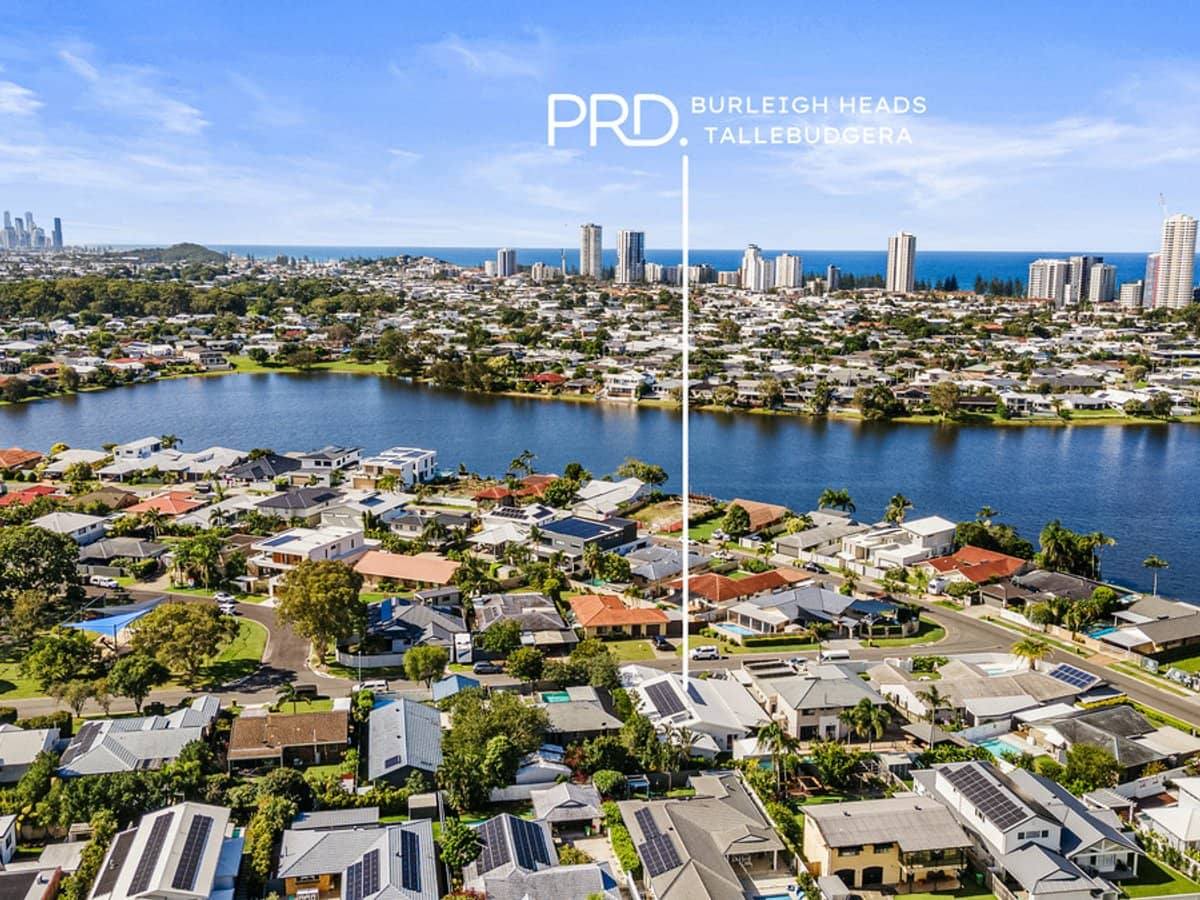 6 Dotterel Drive, BURLEIGH WATERS - Thumbnail 26