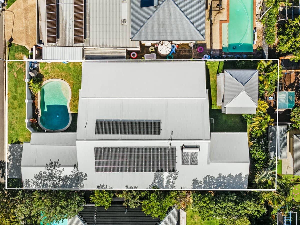 6 Dotterel Drive, BURLEIGH WATERS - Thumbnail 28