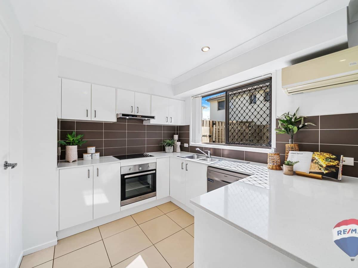 9 Eduard Place, CALAMVALE - Thumbnail 5