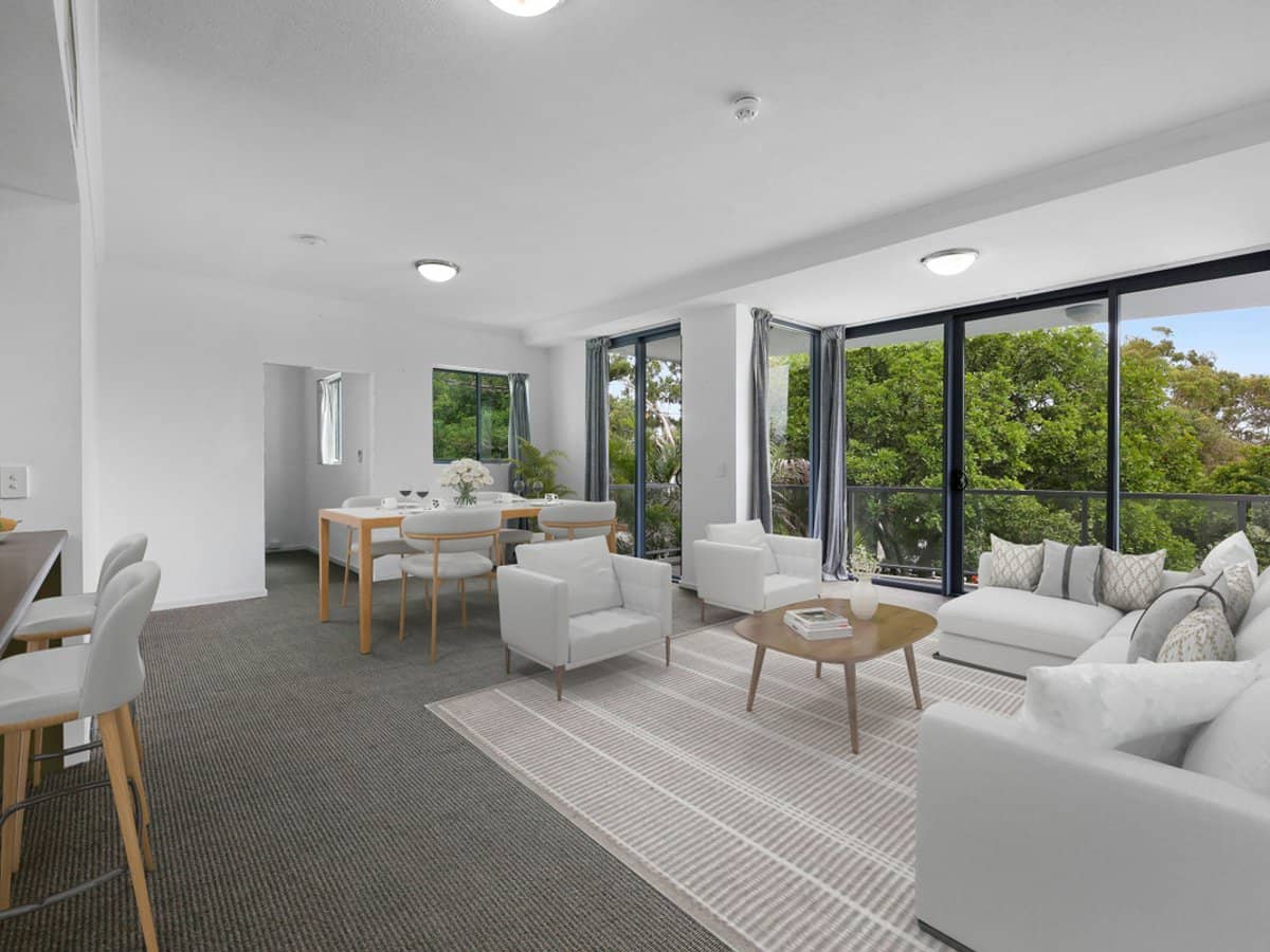 Unit 1036/1 Ocean St, BURLEIGH HEADS - Thumbnail 1