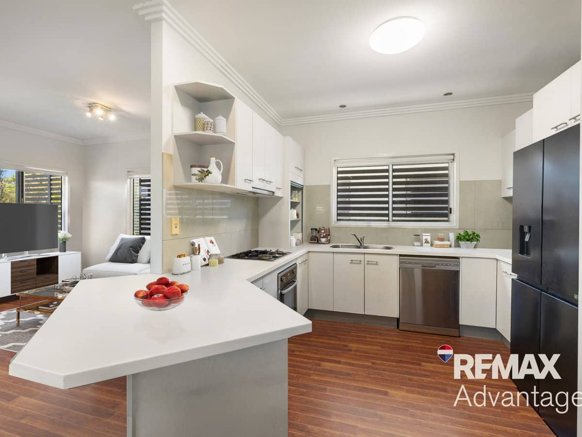 10 Shepherd Street, WYNNUM - Thumbnail 6