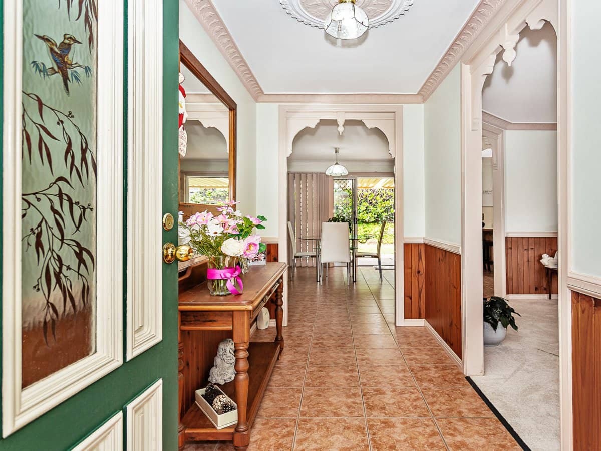 141 Wallandra Road, MUDGEERABA - Thumbnail 4