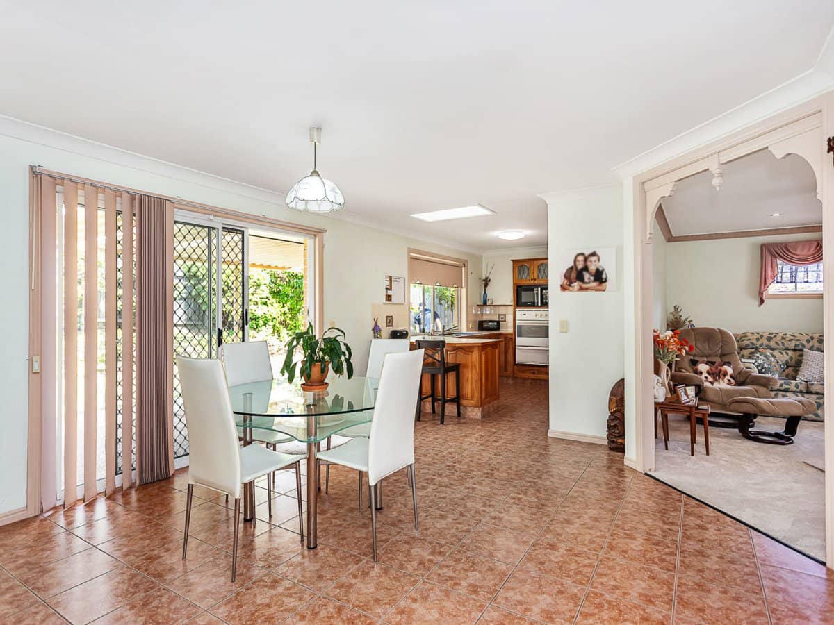 141 Wallandra Road, MUDGEERABA - Thumbnail 7