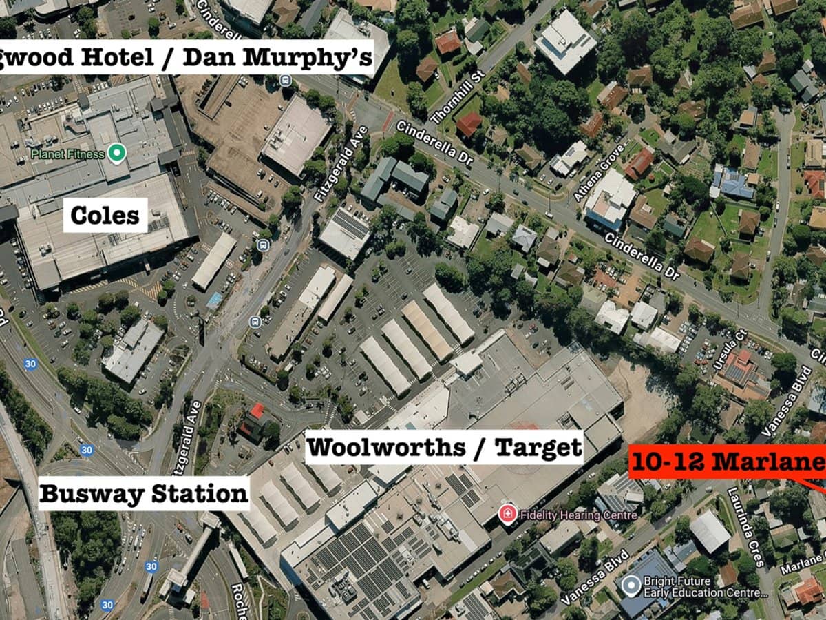 10-12 Marlane Court, SPRINGWOOD - Thumbnail 1