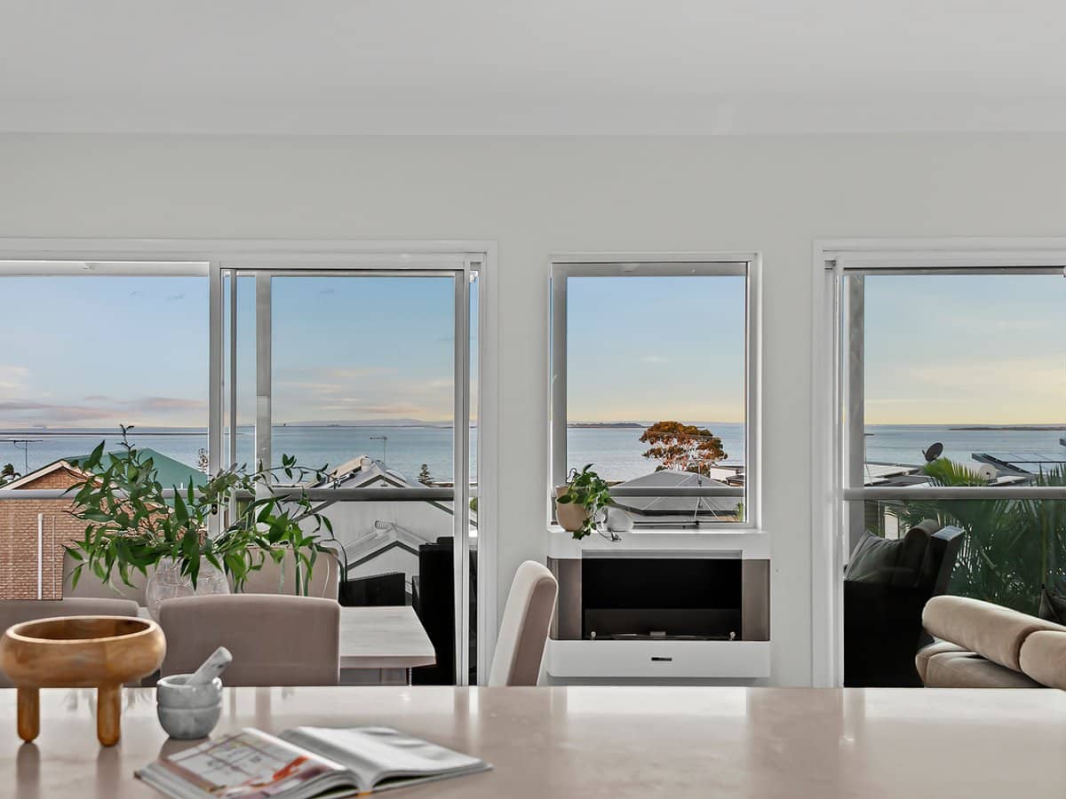 12 Melville Terrace, WYNNUM - Thumbnail 1