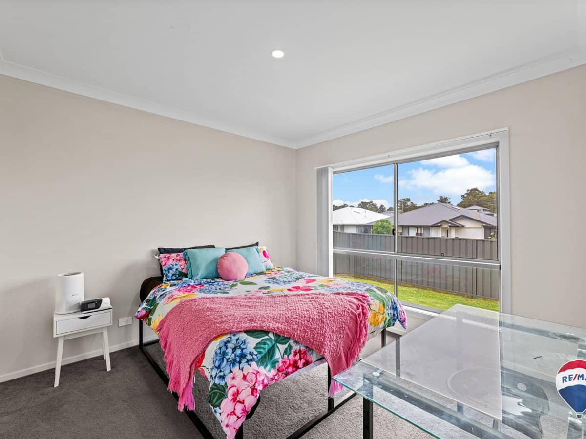 118 Balgownie Circuit, HEDDON GRETA - Thumbnail 6