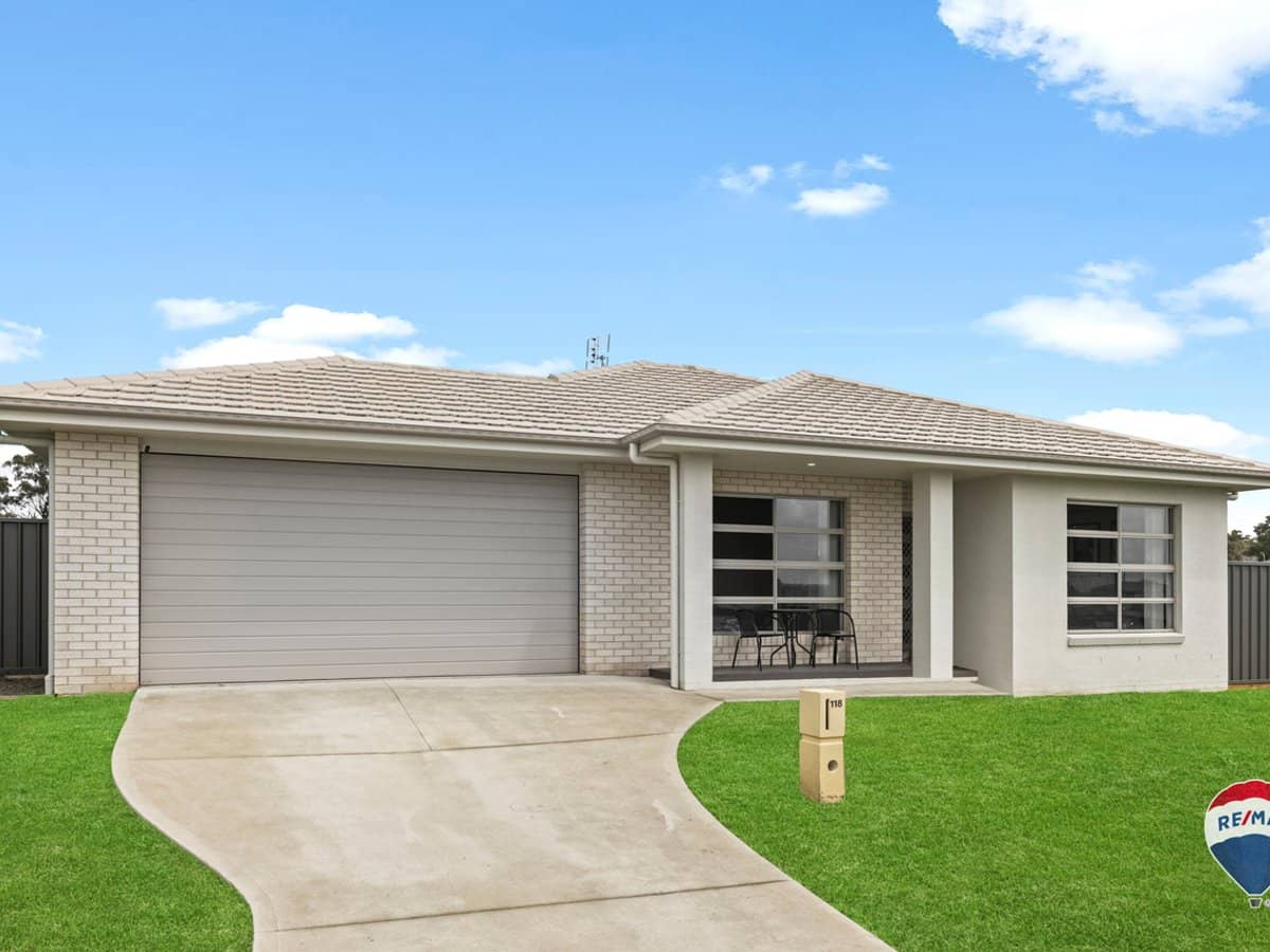 118 Balgownie Circuit, HEDDON GRETA - Thumbnail 8