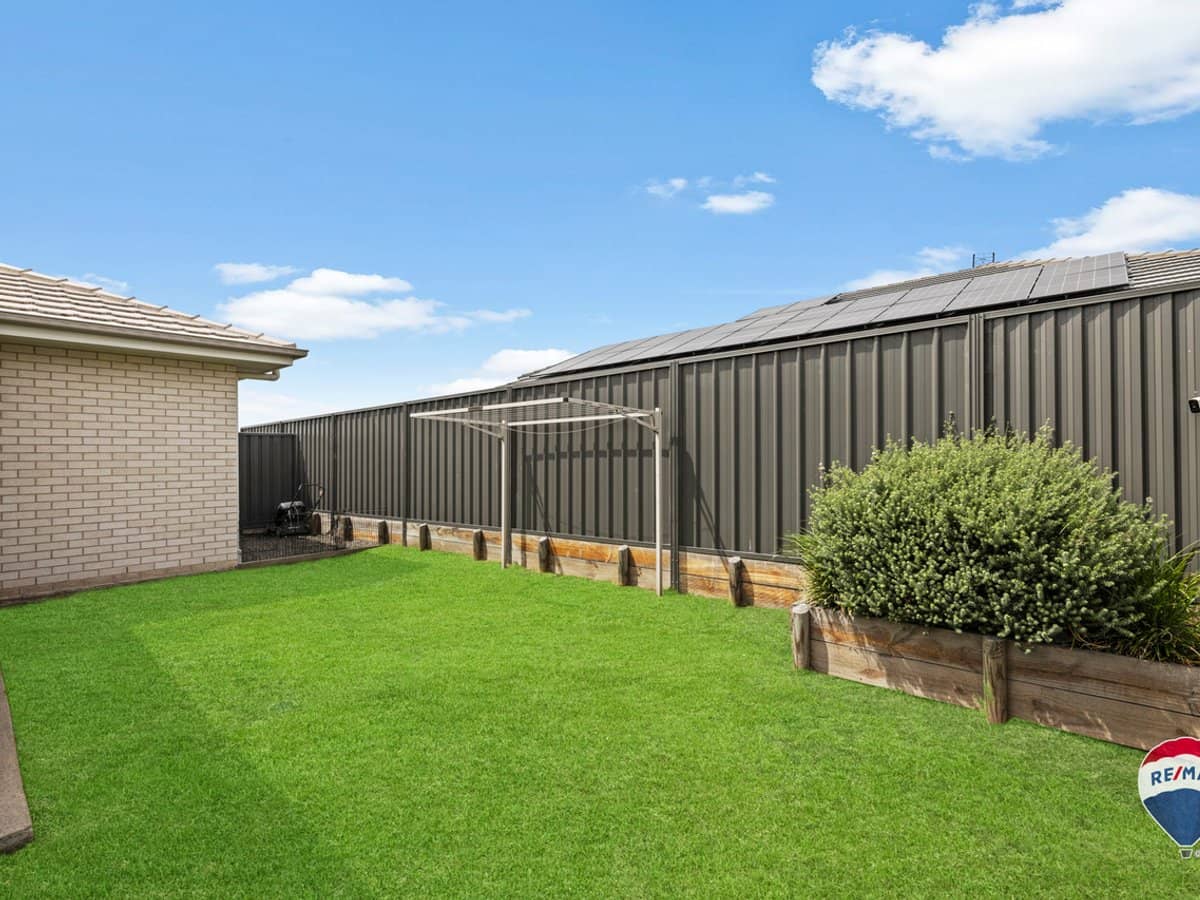 118 Balgownie Circuit, HEDDON GRETA - Thumbnail 20