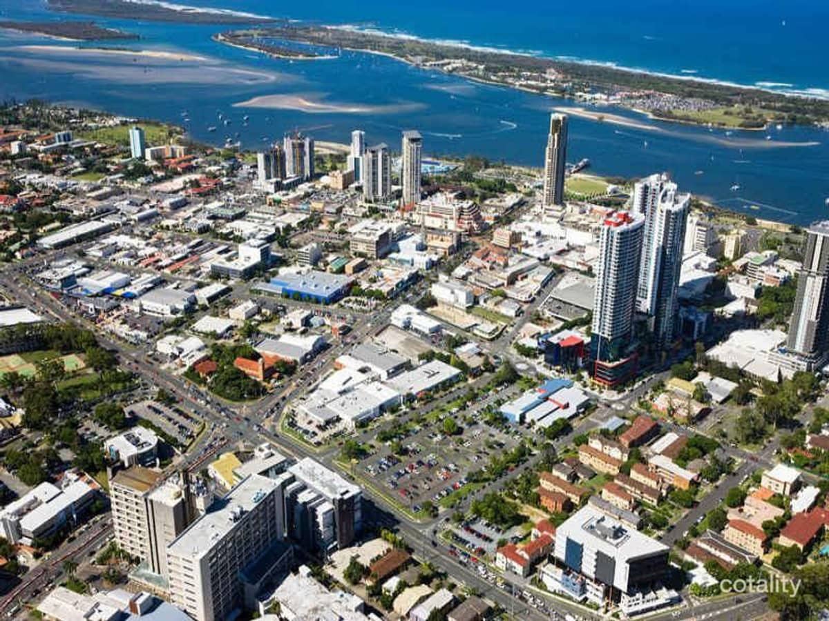 10 Garden Street,, SOUTHPORT - Thumbnail 2