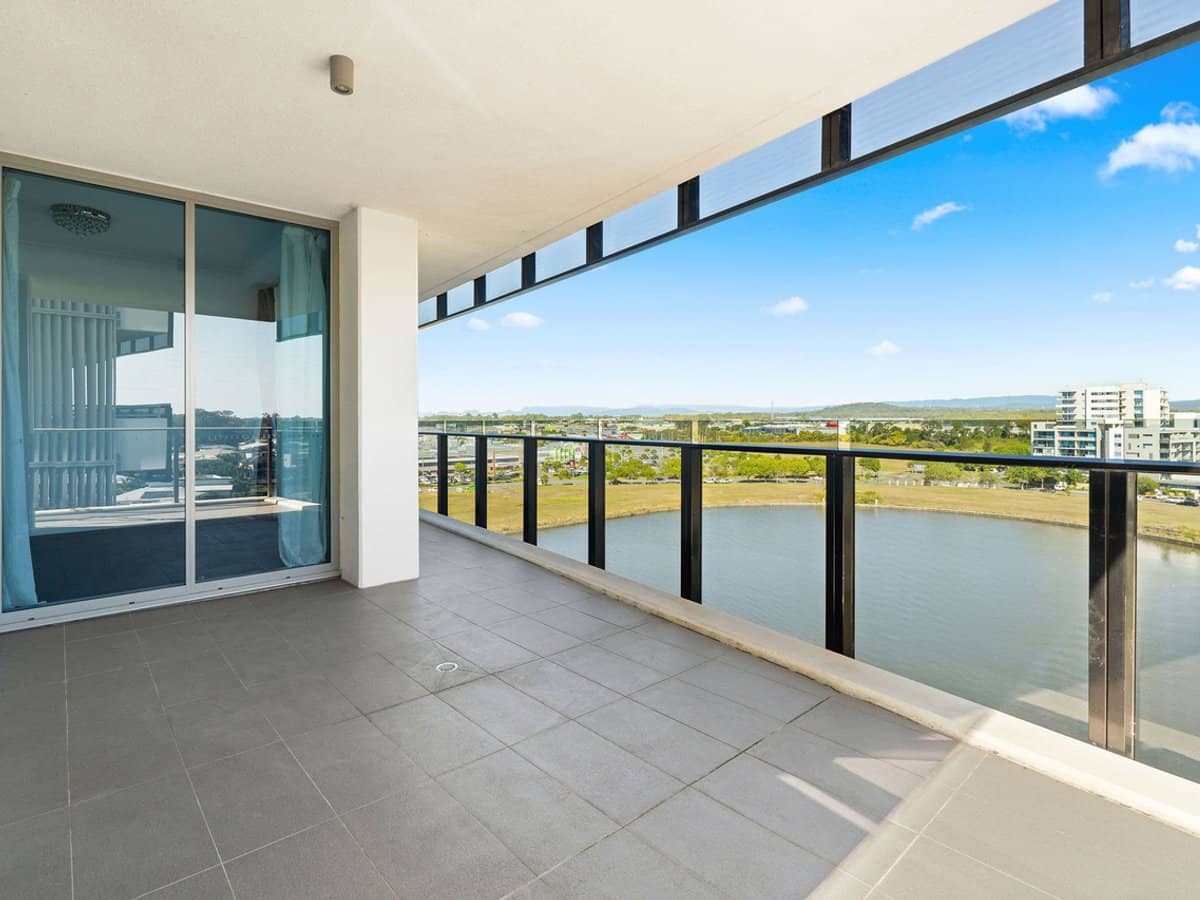 25-31 East Quay Drive, BIGGERA WATERS - Thumbnail 5