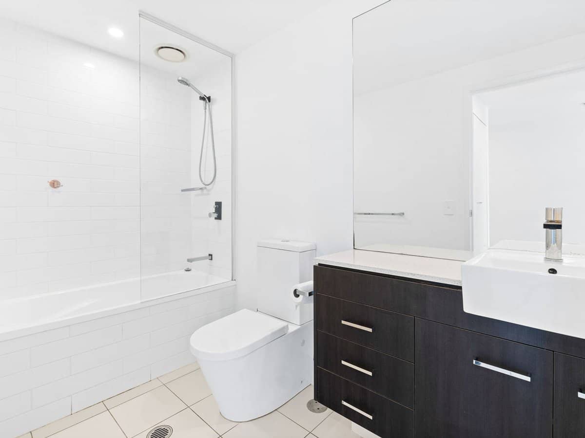 25-31 East Quay Drive, BIGGERA WATERS - Thumbnail 12