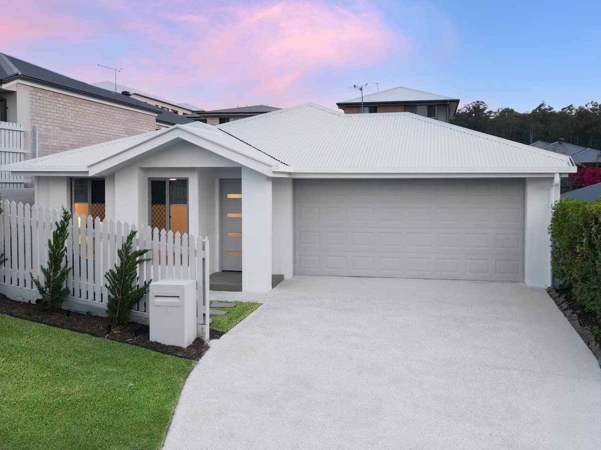 5 Broadaxe Street, SPRING MOUNTAIN - Thumbnail 1