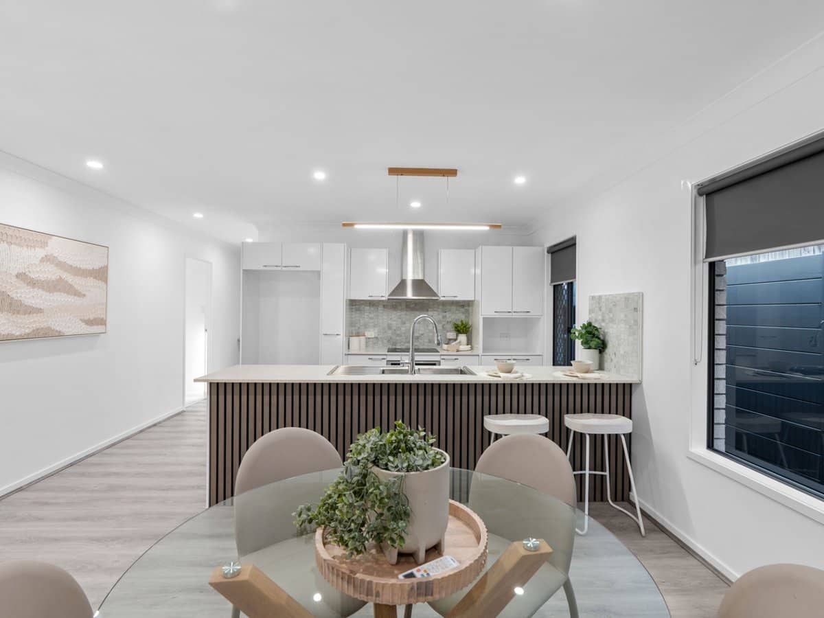 5 Broadaxe Street, SPRING MOUNTAIN - Thumbnail 2