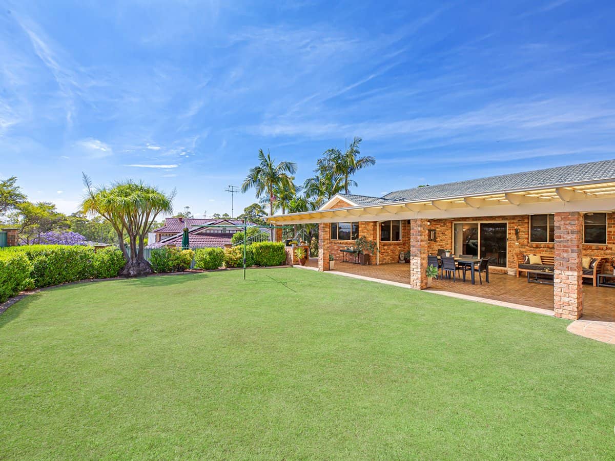 4 SMALL Crescent, GLENMORE PARK - Thumbnail 6