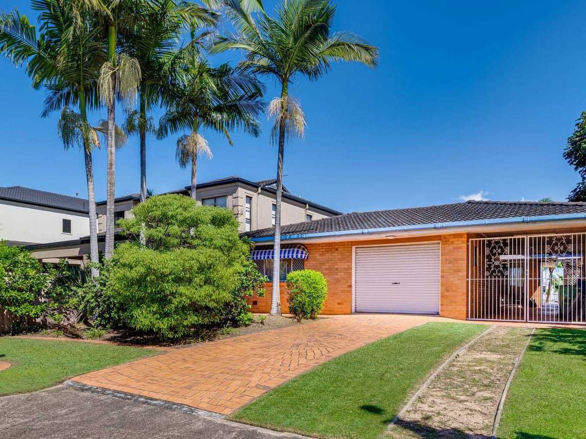 36 Paradise Island, SURFERS PARADISE - Thumbnail 3