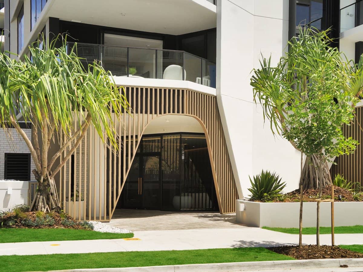 6 Second Avenue, Burleigh Heads - Thumbnail 2