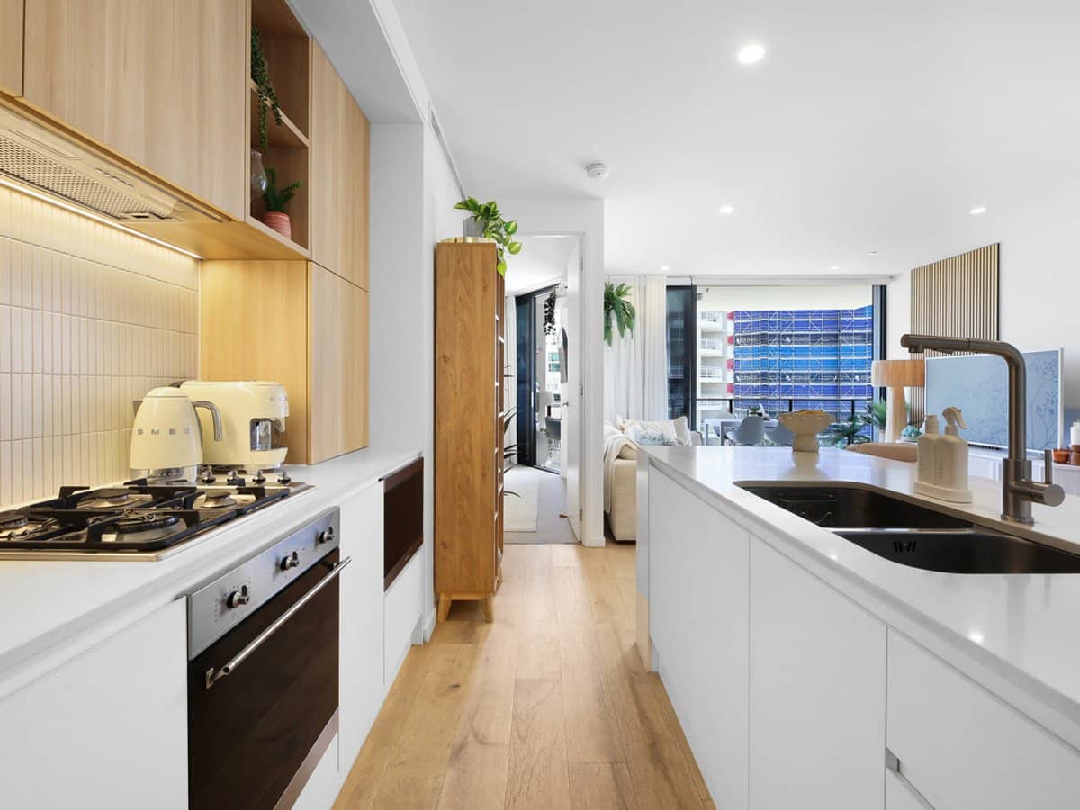 6 Second Avenue, Burleigh Heads - Thumbnail 5