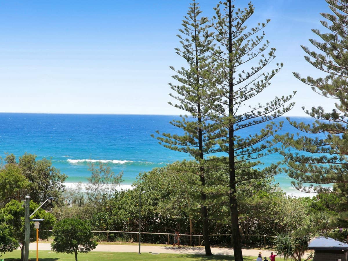 6 Second Avenue, Burleigh Heads - Thumbnail 14