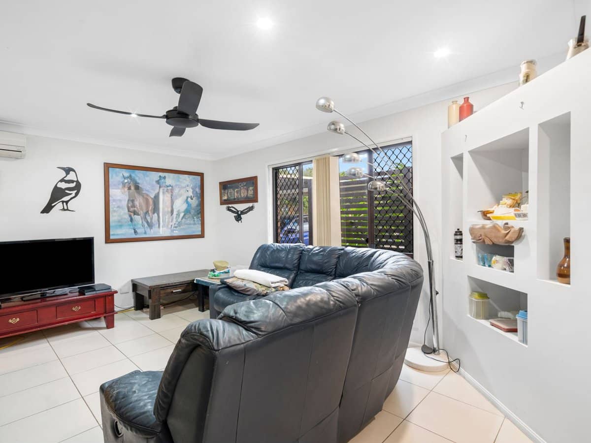 126 Short Street, BORONIA HEIGHTS - Thumbnail 7