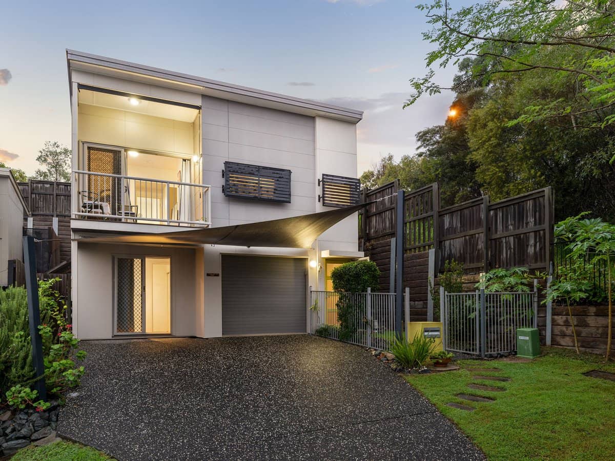 43 Troost Circuit, Bellbird Park - Thumbnail 1