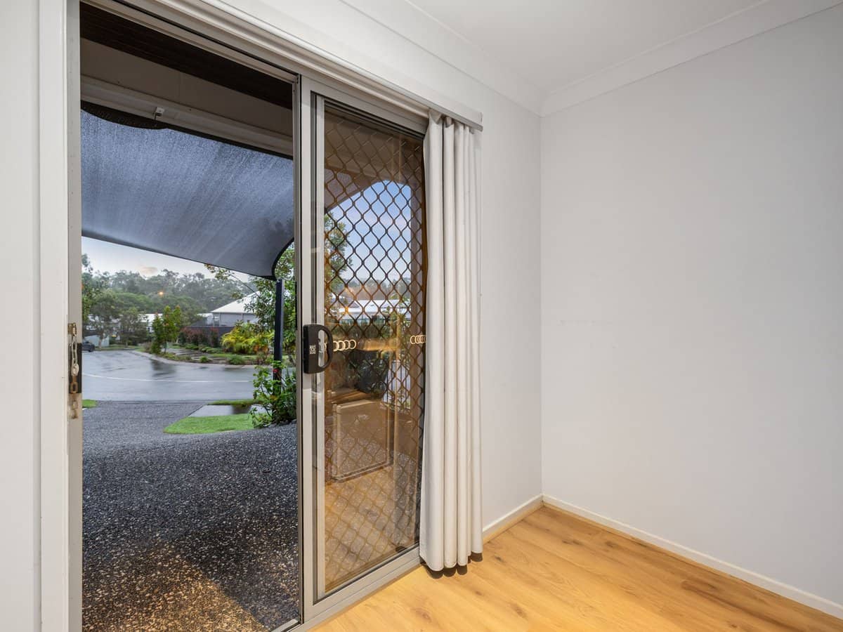 43 Troost Circuit, Bellbird Park - Thumbnail 13