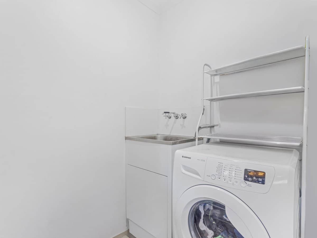 2/54 Monash Road, LOGANLEA - Thumbnail 7