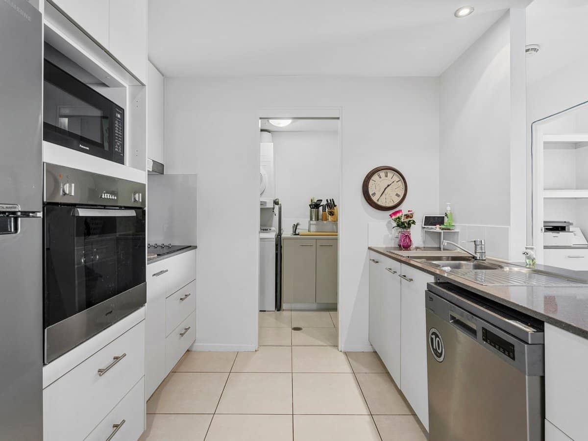 2 Activa Way, HOPE ISLAND - Thumbnail 5