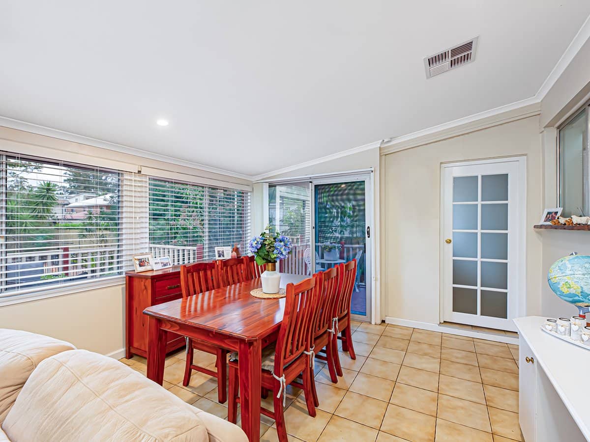 2 DUNDEE Street, CAMBRIDGE PARK - Thumbnail 5