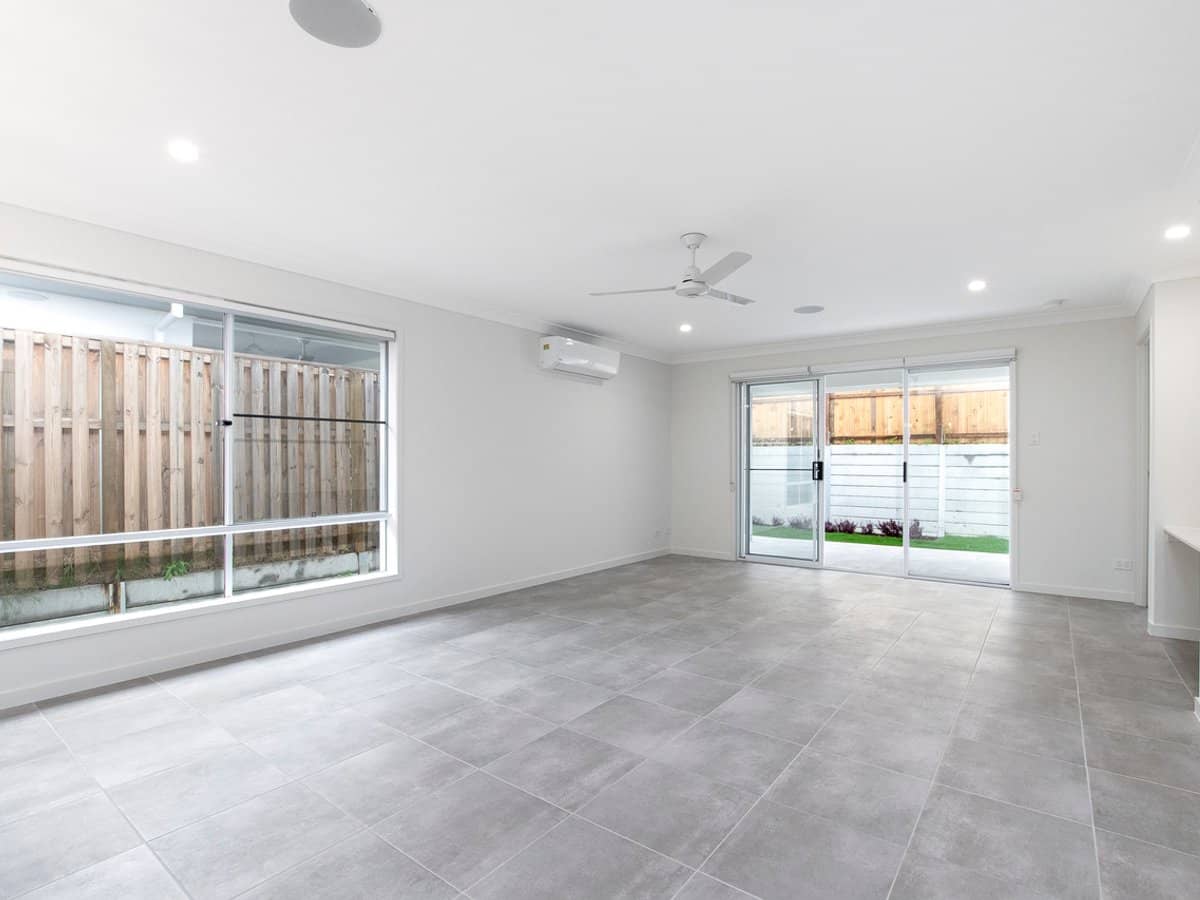 12 Silvertail Street, REDBANK PLAINS - Thumbnail 6