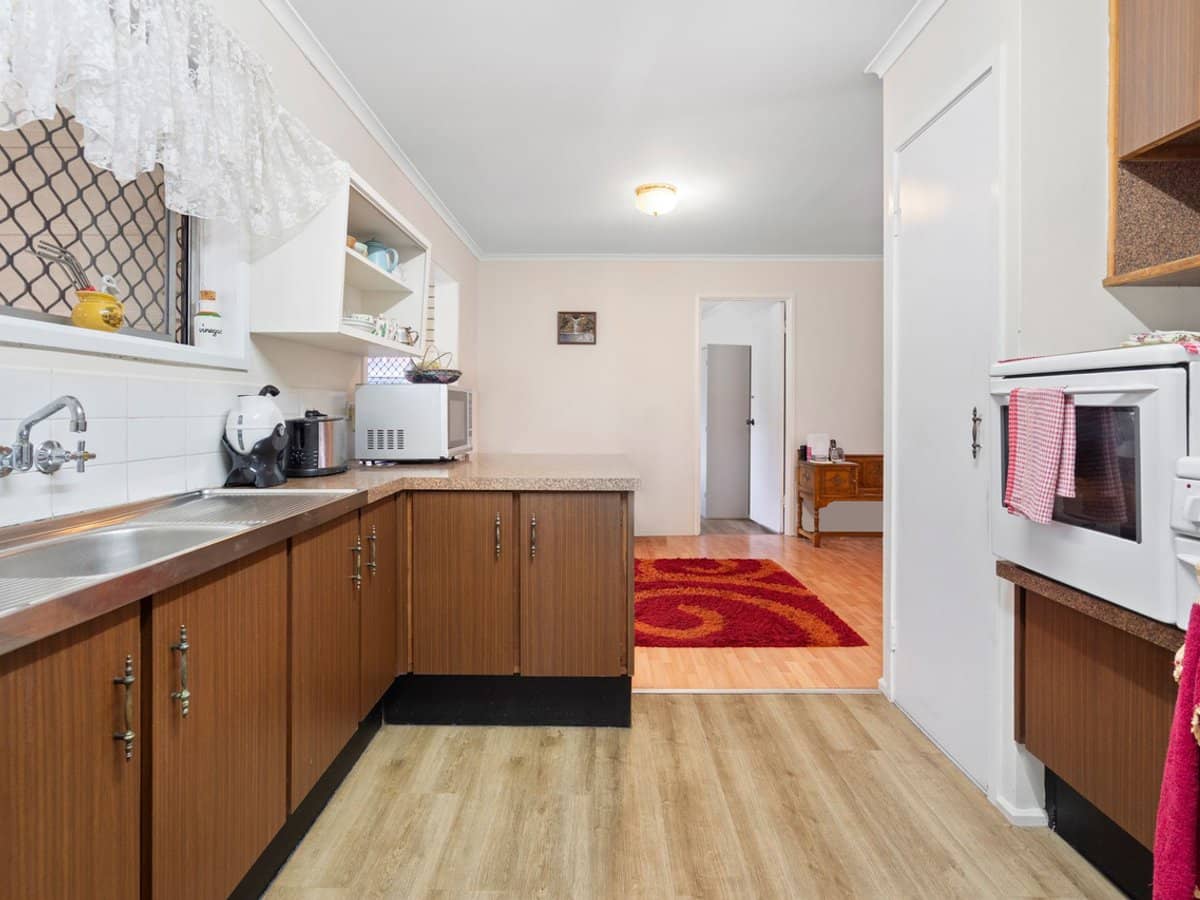 8 Ontera Street, SLACKS CREEK - Thumbnail 7