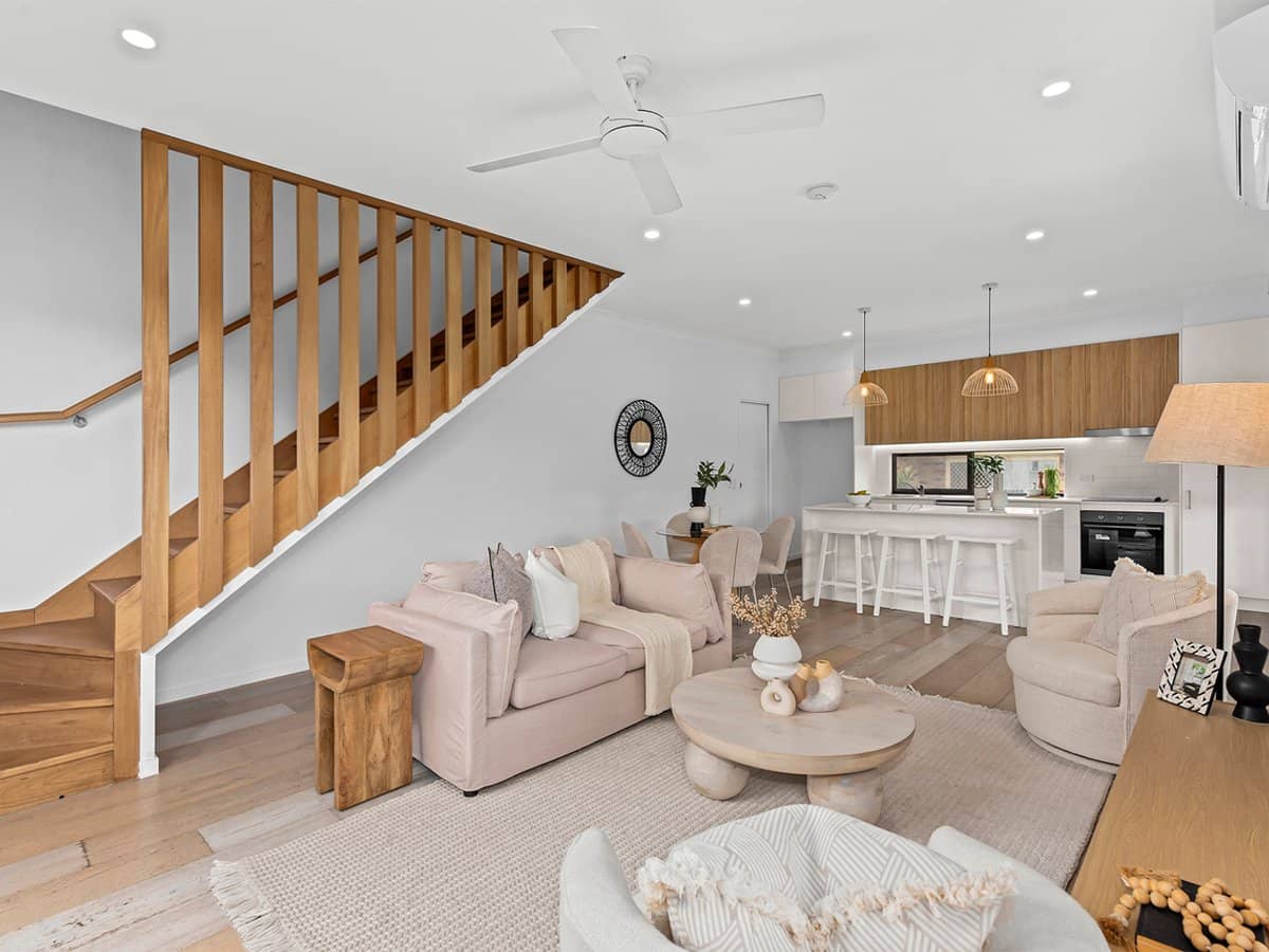 83 Pembroke Street, CARINA - Thumbnail 1