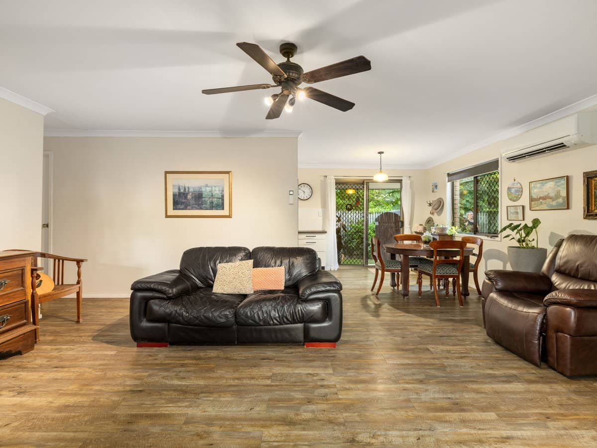 4 Sherwood Crescent, Bellbird Park - Thumbnail 3