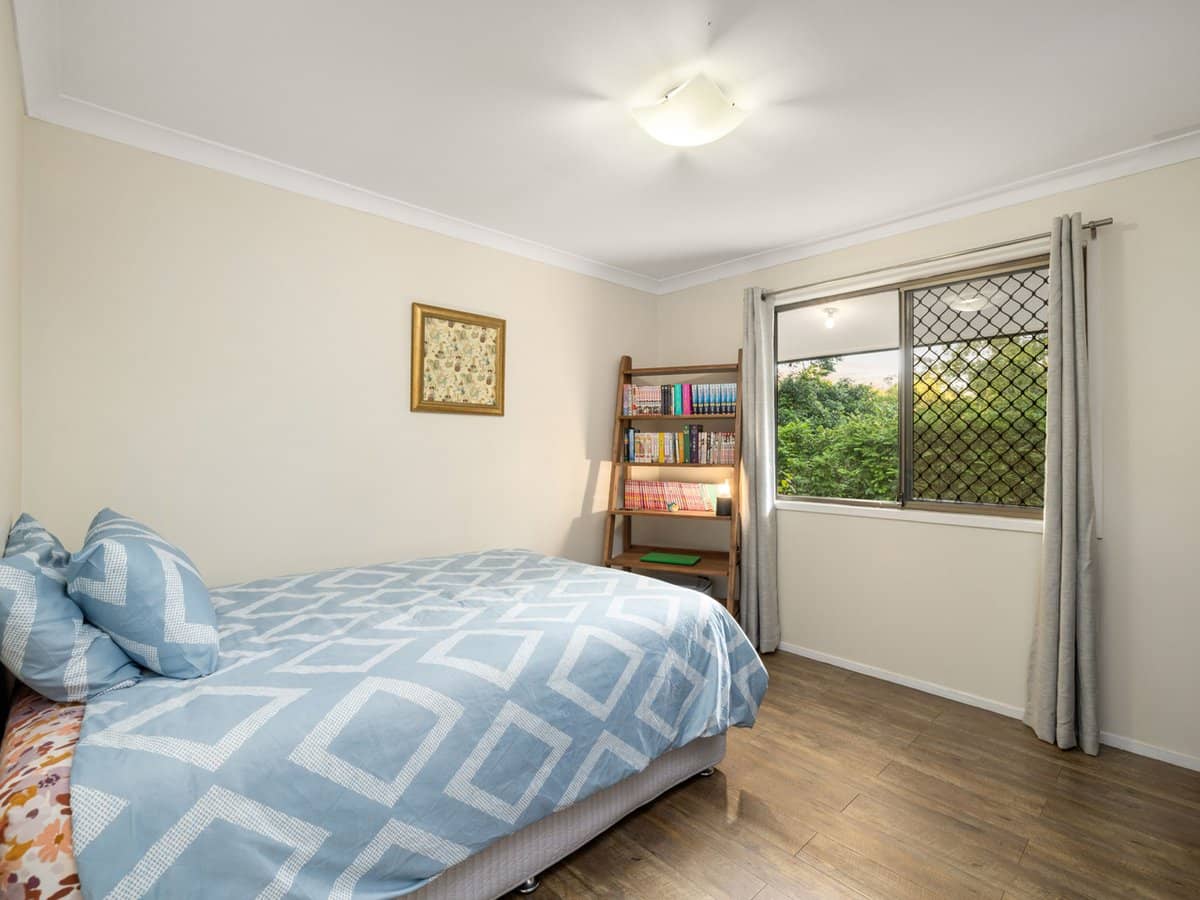 4 Sherwood Crescent, Bellbird Park - Thumbnail 8