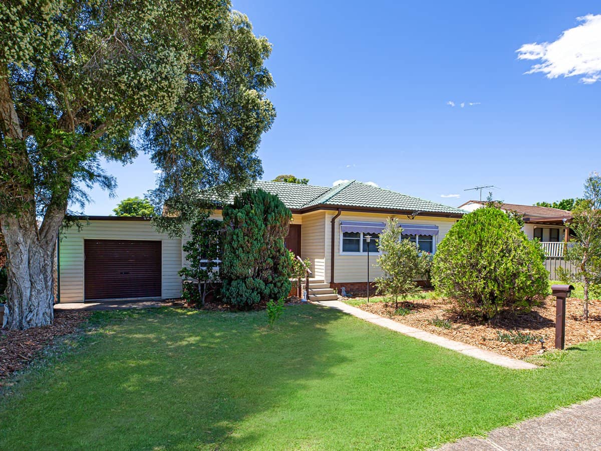 58 COLLEGE Street, CAMBRIDGE PARK - Thumbnail 3