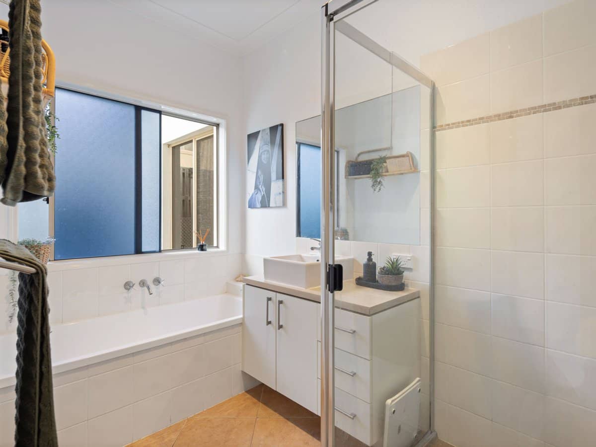 22 Berrimilla Lane, Coomera Waters - Thumbnail 24