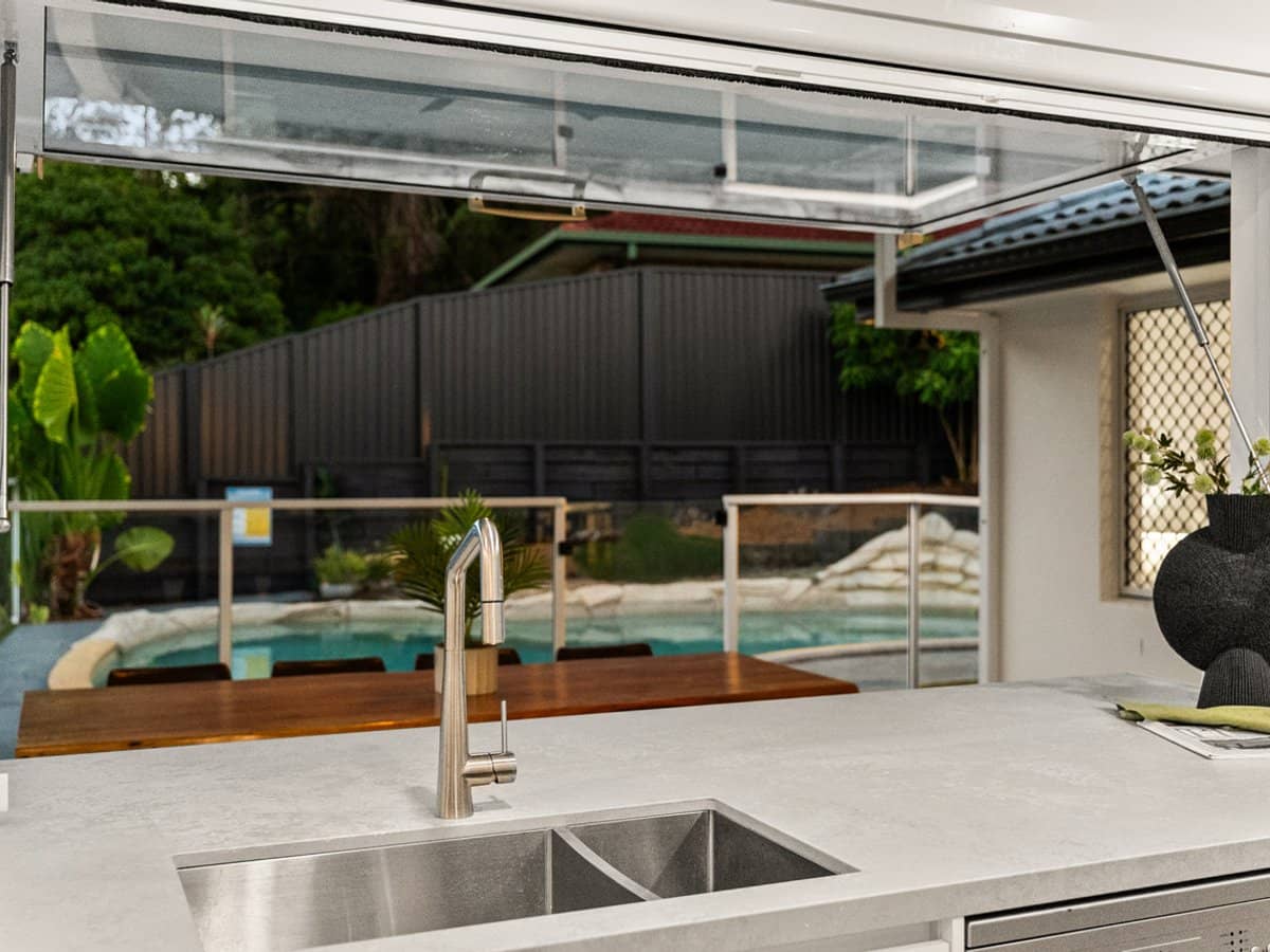 2 Dorchester Court, OXENFORD - Thumbnail 4