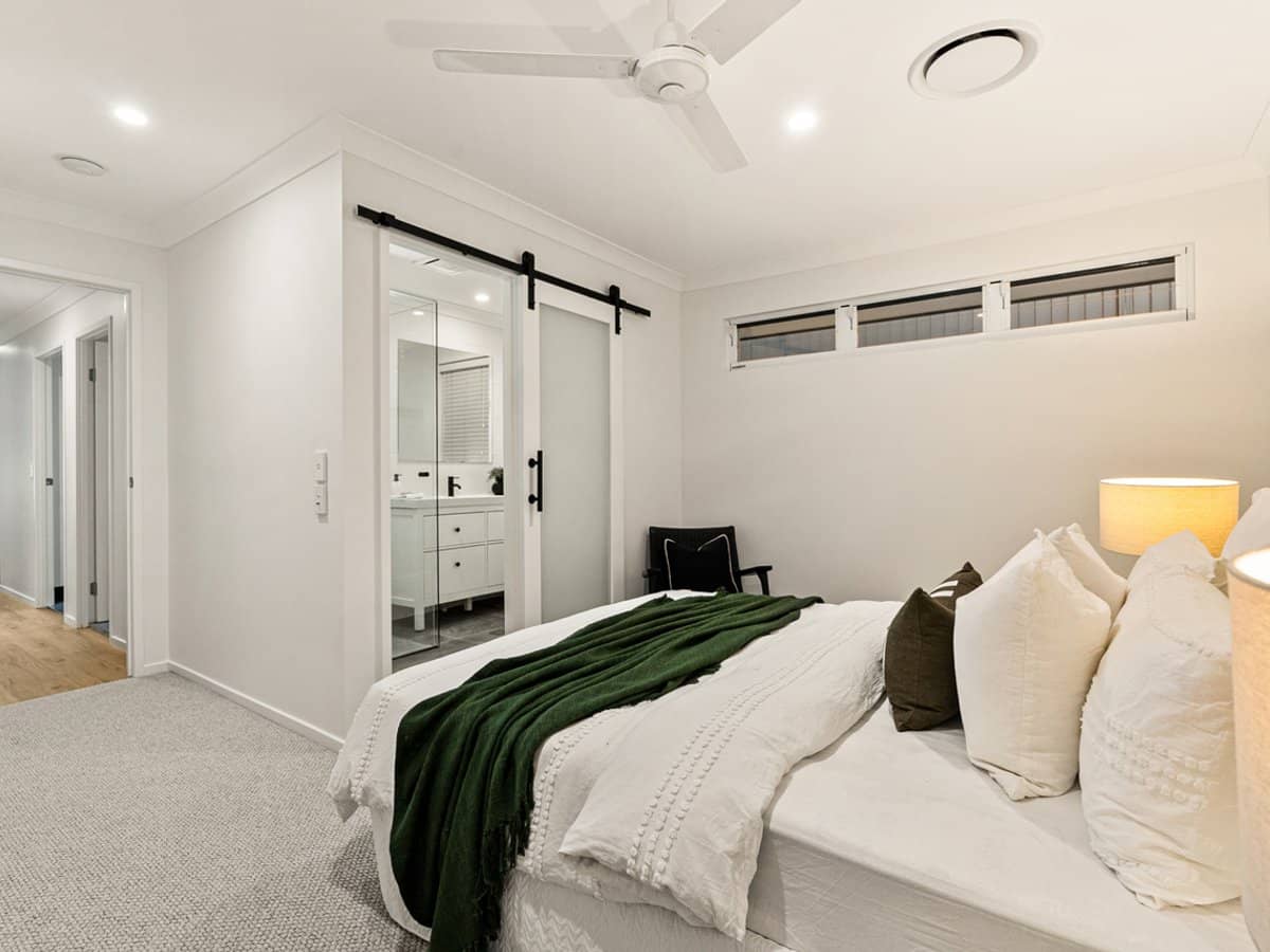 2 Dorchester Court, OXENFORD - Thumbnail 13