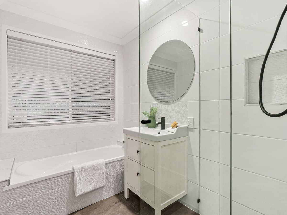 2 Dorchester Court, OXENFORD - Thumbnail 17